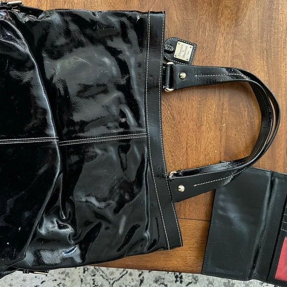 Dooney & Bourne Black Patent Sara Bag Large Size & Wallet - Picture 2 of 5